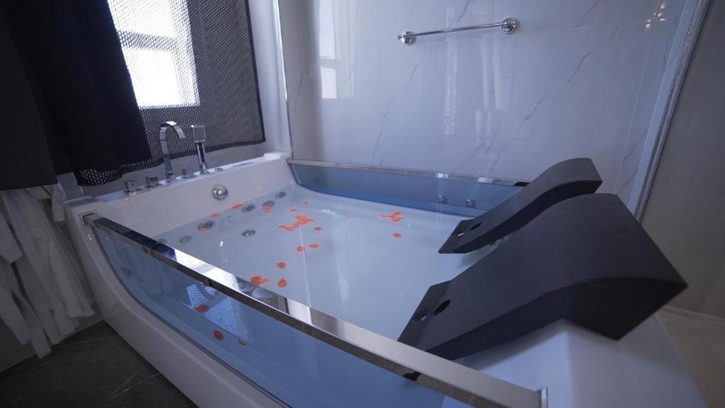 Hotel Royal - Beauty & Spa Porto Cesareo Kültér fotó